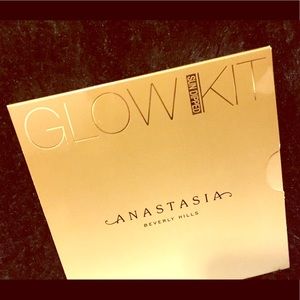 Anastasia Beverly Hills Glow Kit Sun Dipped